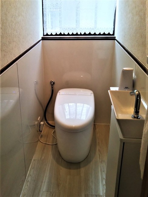 空間を生かして収納スペースをプラス