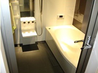 こだわりの照明とモノトーン