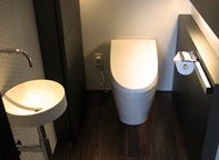 こだわりの照明とモノトーン